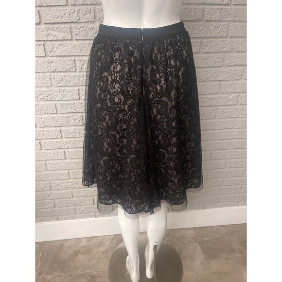 Express Black Mesh Lace Overlay Knee Length Skirt Size 2 - Picture 3 of 9